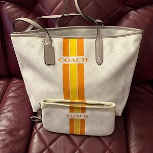 2 for the price of 1. Coach, tote bag and matching wallet